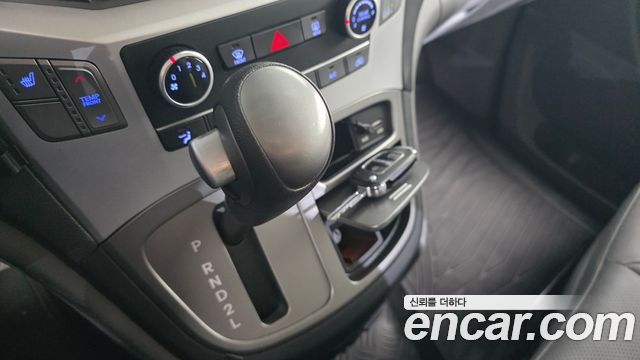 Hyundai Starex 2018 thumb 9