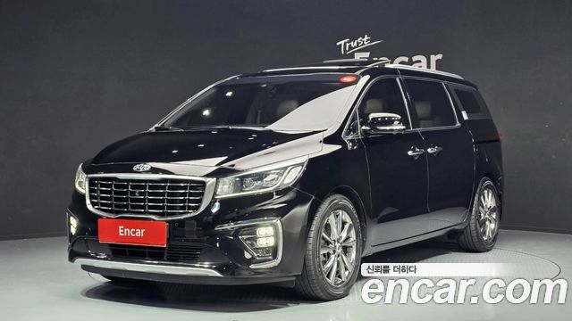 Kia Carnival 2018 thumb 2