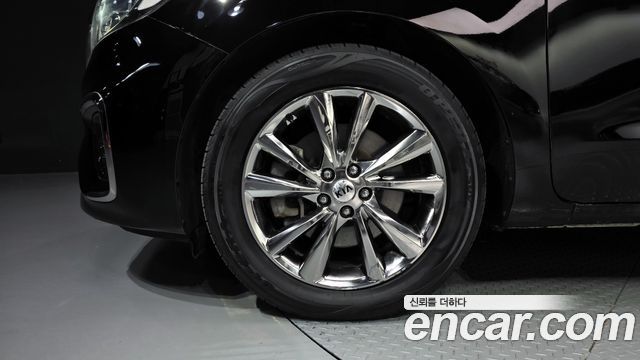 Kia Carnival 2018 thumb 6