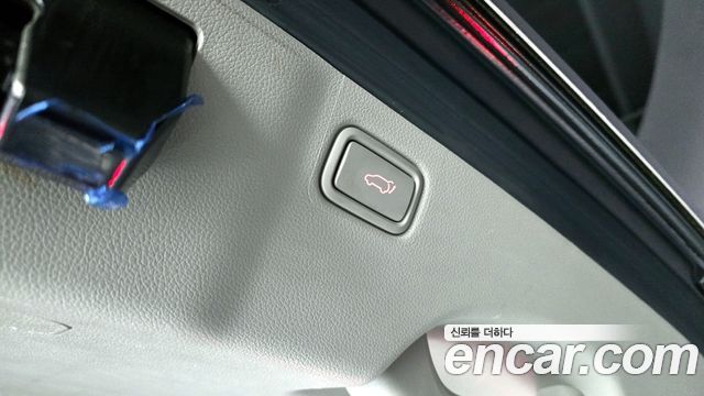 Kia Carnival 2018 thumb 12