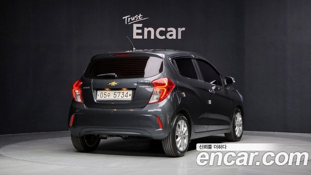 Chevrolet Spark 2019 thumb 3