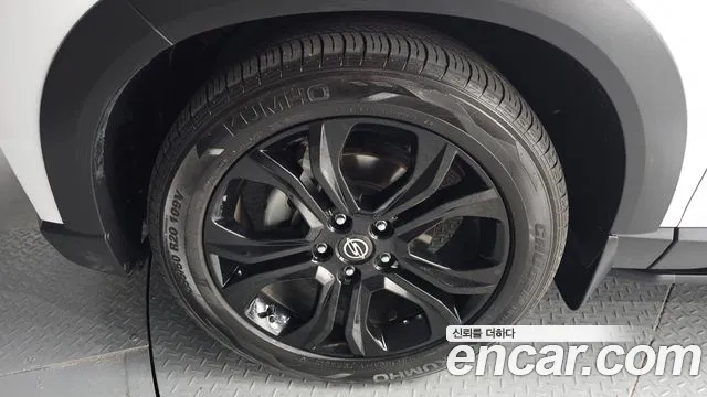 SsangYong Rexton 2022 thumb 5