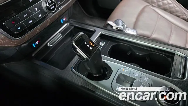 SsangYong Rexton 2022 thumb 9