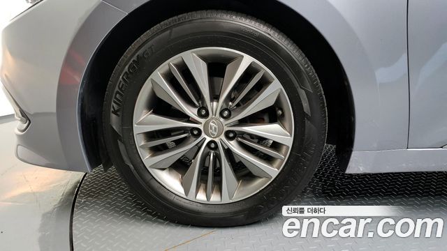 Hyundai Grandeur 2014 thumb 6