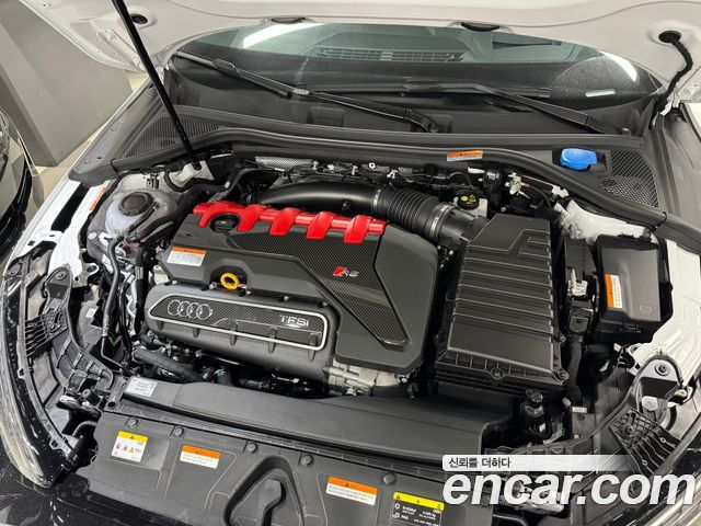 Audi RS 3 2025 thumb 6
