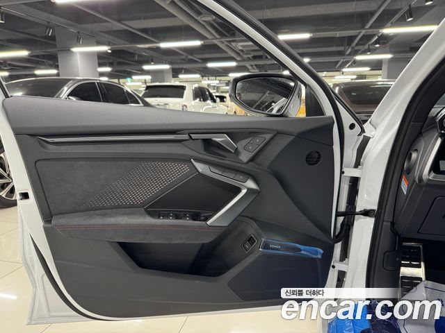Audi RS 3 2025 thumb 8