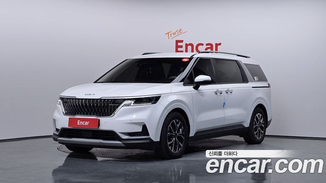 Kia Carnival 2023 thumb 2