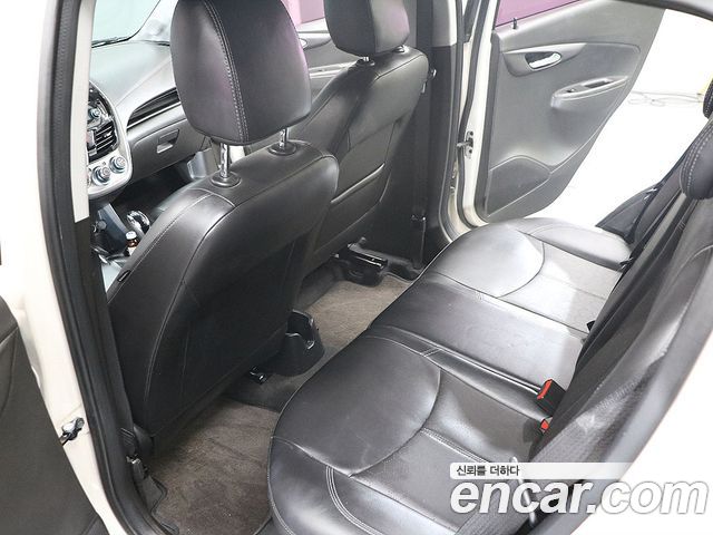 Chevrolet Spark 2016 thumb 10