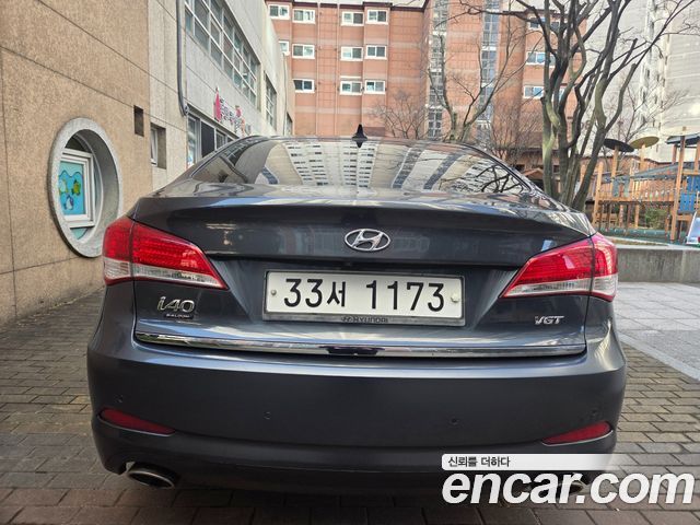 Hyundai i40 2012 thumb 6