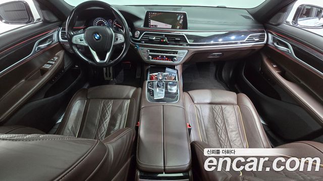 BMW 7 серии 2019 thumb 8