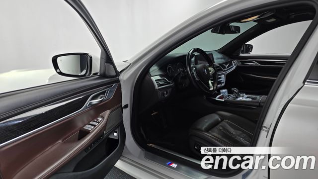 BMW 7 серии 2019 thumb 11