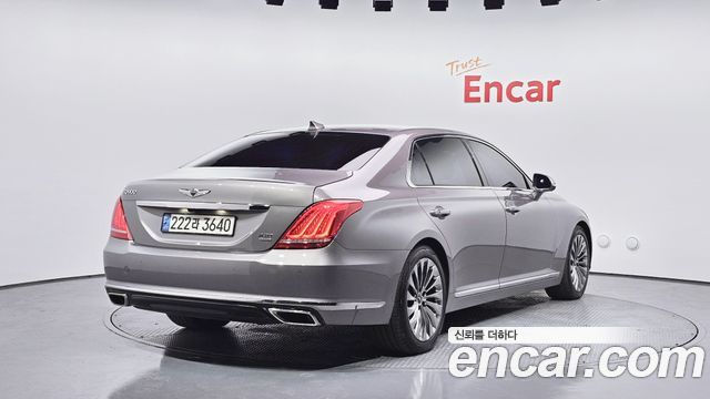 Genesis G90 2016 thumb 3