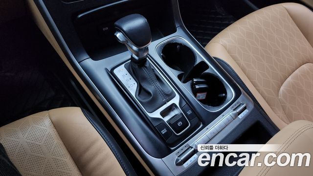Kia Carnival 2022 thumb 10