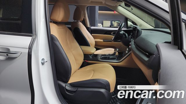 Kia Carnival 2022 thumb 12