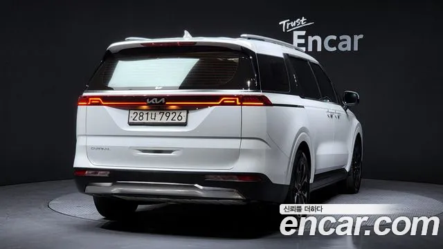 Kia Carnival 2022 thumb 3