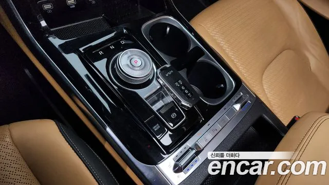 Kia Carnival 2022 thumb 9