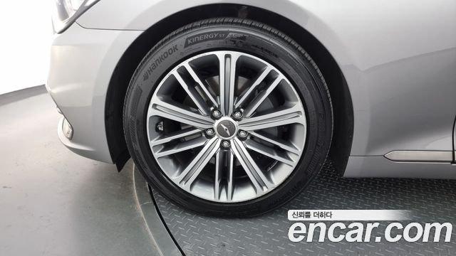 Genesis G80 2019 thumb 6