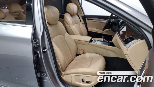 Genesis G80 2019 thumb 10