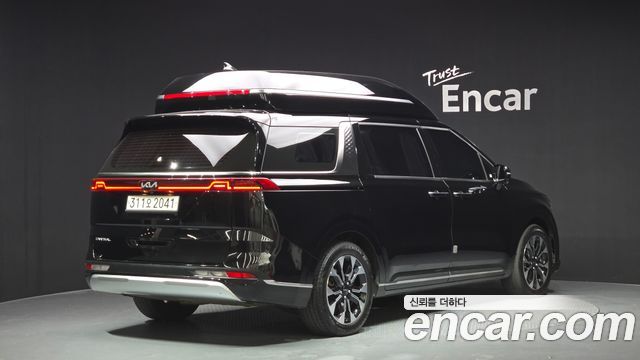 Kia Carnival 2022 thumb 3