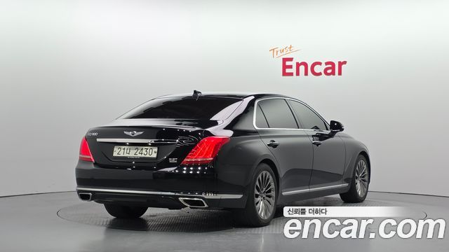 Genesis G90 2016 thumb 3
