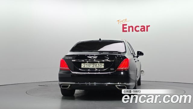 Genesis G90 2016 thumb 5