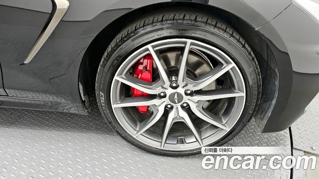 Genesis G70 2017 thumb 6