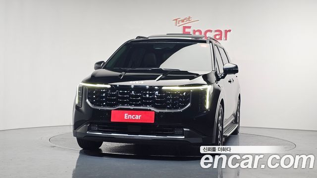Kia Carnival 2023 thumb 3