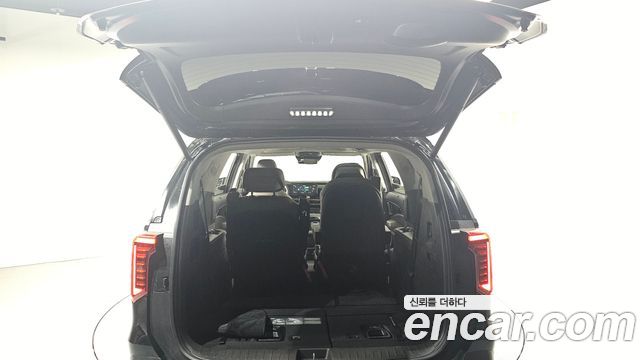 Kia Carnival 2023 thumb 12