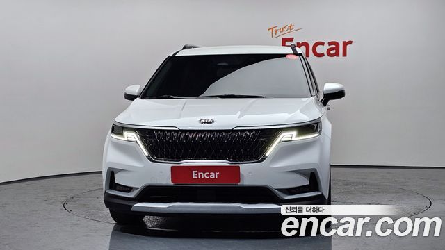Kia Carnival 2021 thumb 4