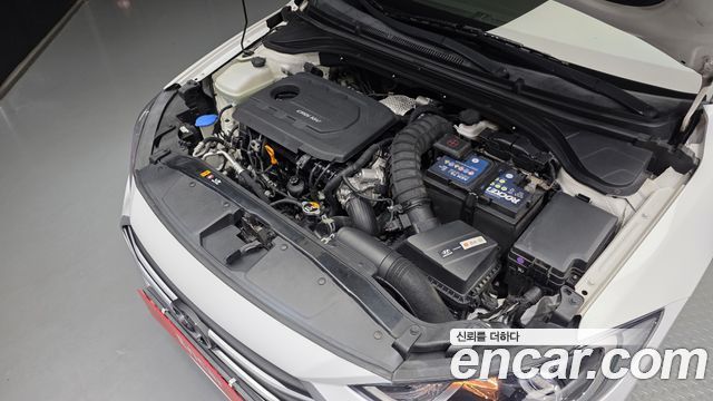 Hyundai Avante 2016 thumb 7