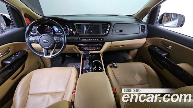 Kia Carnival 2019 thumb 7