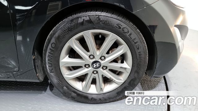 Hyundai Avante 2014 thumb 6
