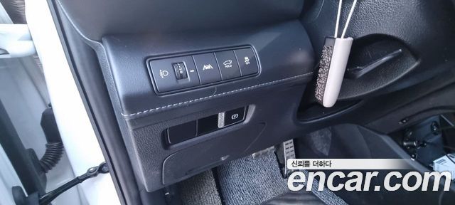 Hyundai Santa Fe 2023 thumb 9