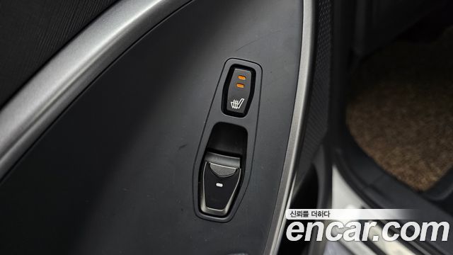 Hyundai Santa Fe 2015 thumb 11