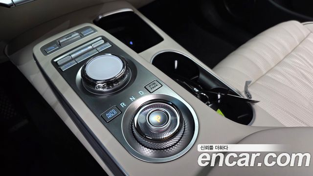 Genesis GV70 2022 thumb 9