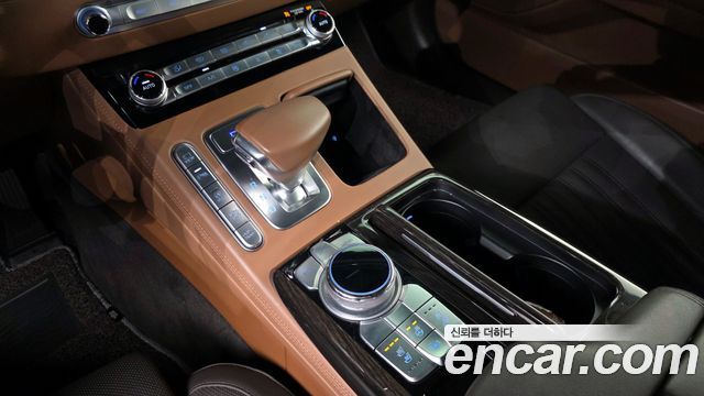 Genesis G90 2019 thumb 9
