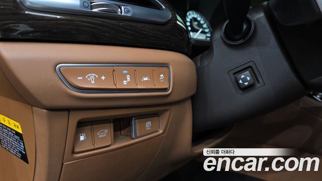 Genesis G90 2019 thumb 12