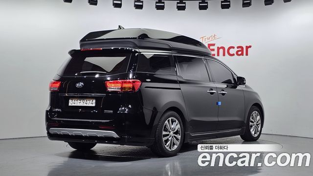 Kia Carnival 2016 thumb 3