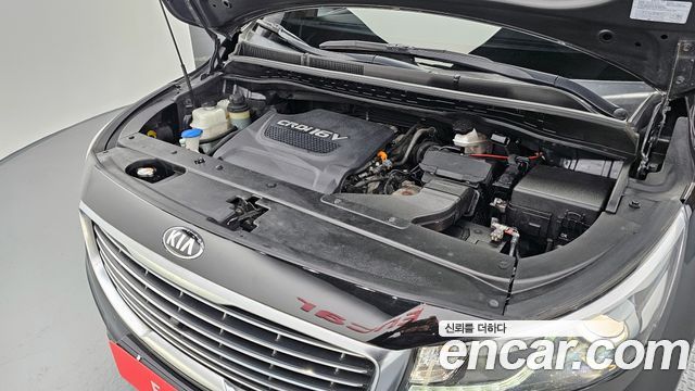 Kia Carnival 2016 thumb 7