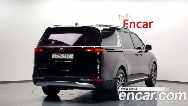 Kia Carnival 2021 thumb 3