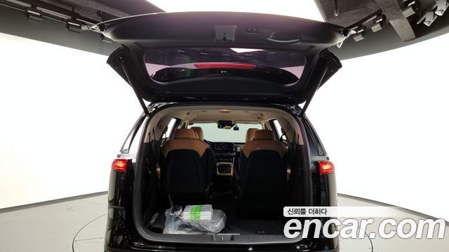 Kia Carnival 2021 thumb 12