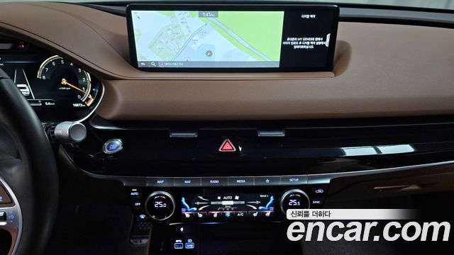 Genesis G80 2023 thumb 12