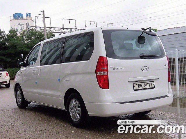 Hyundai Starex 2017 thumb 3