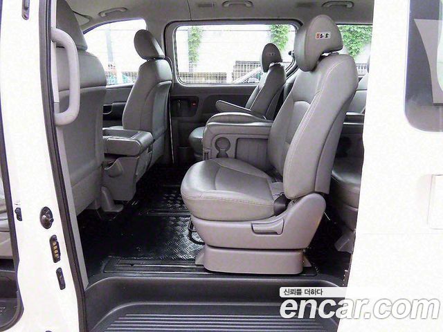 Hyundai Starex 2017 thumb 6