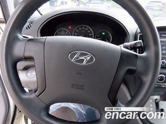 Hyundai Starex 2017 thumb 9