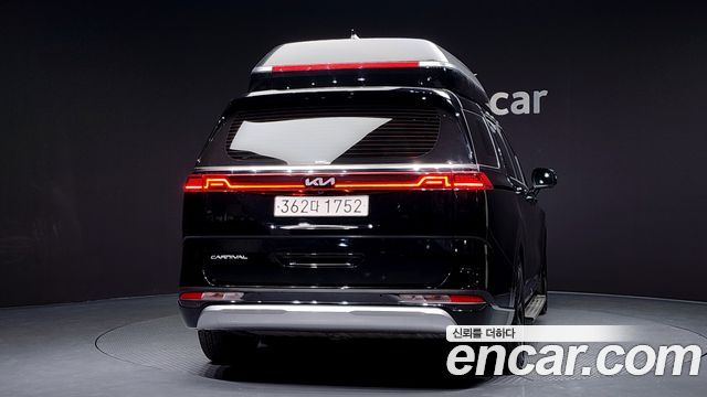 Kia Carnival 2022 thumb 5