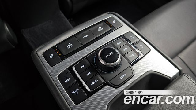 Genesis G80 2019 thumb 11