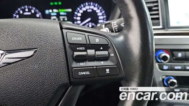 Genesis G80 2019 thumb 12