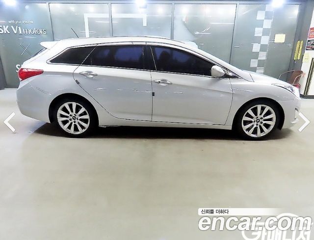 Hyundai i40 2013 thumb 4