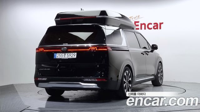 Kia Carnival 2021 thumb 3